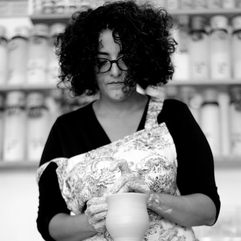 Ceramista Marta Gonzalez. Directora del taller Marta Cerámica de Madrid.
